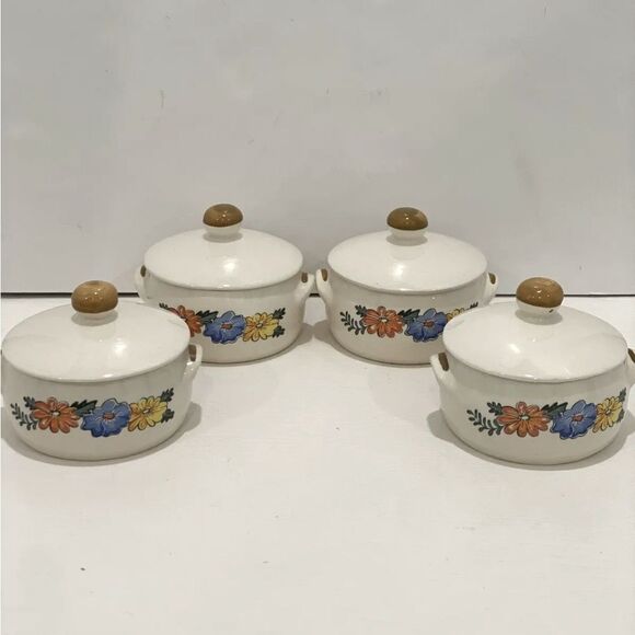 M. Kamenstein Vintage 1982 Floral Design Mini Covered Casserole Dish Set of 4 - Picture 9 of 10